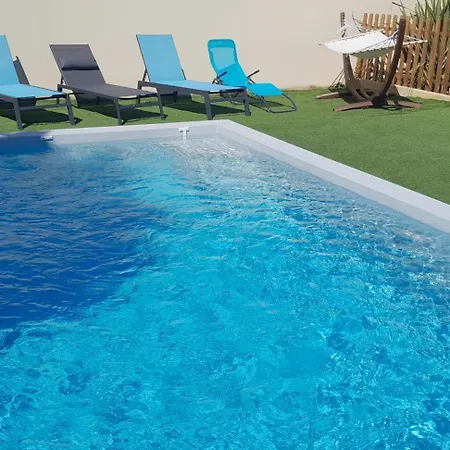 Avec Piscine Privee Roquemaure (Gard)